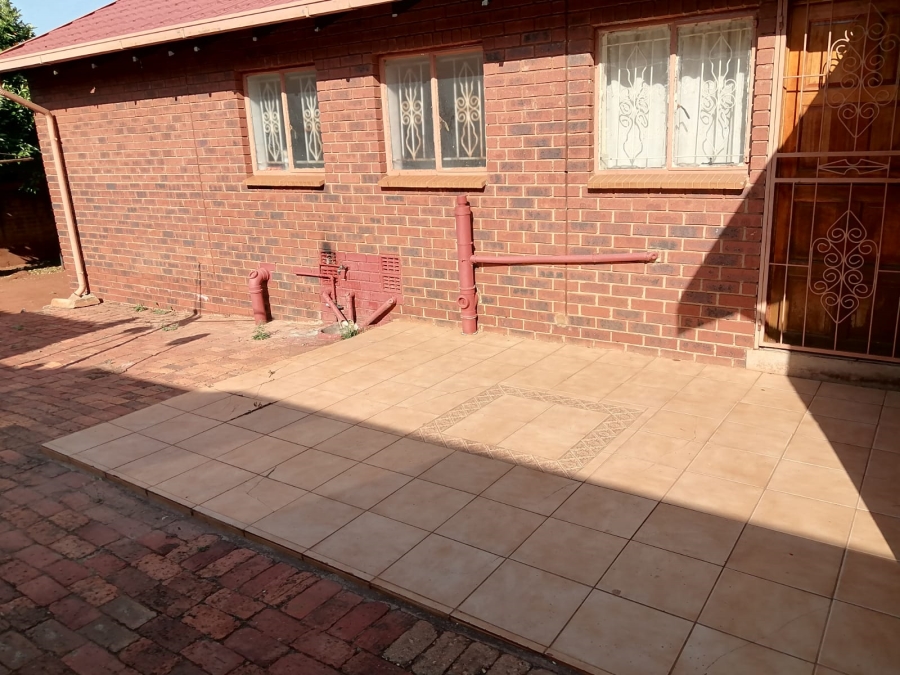 3 Bedroom Property for Sale in Geelhoutpark North West